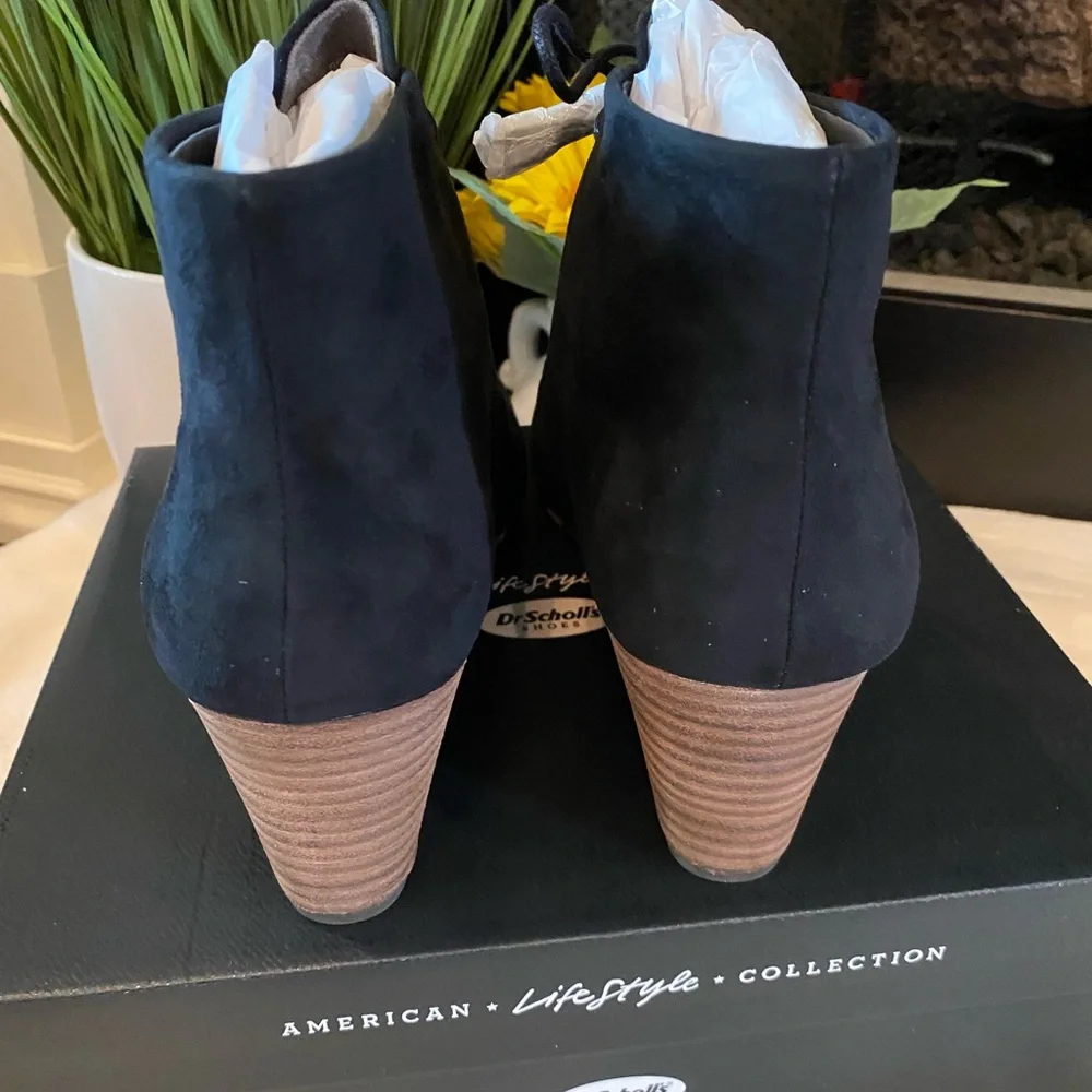 ✨NEW✨Dr.Scholls Dakota Wedge Bootie